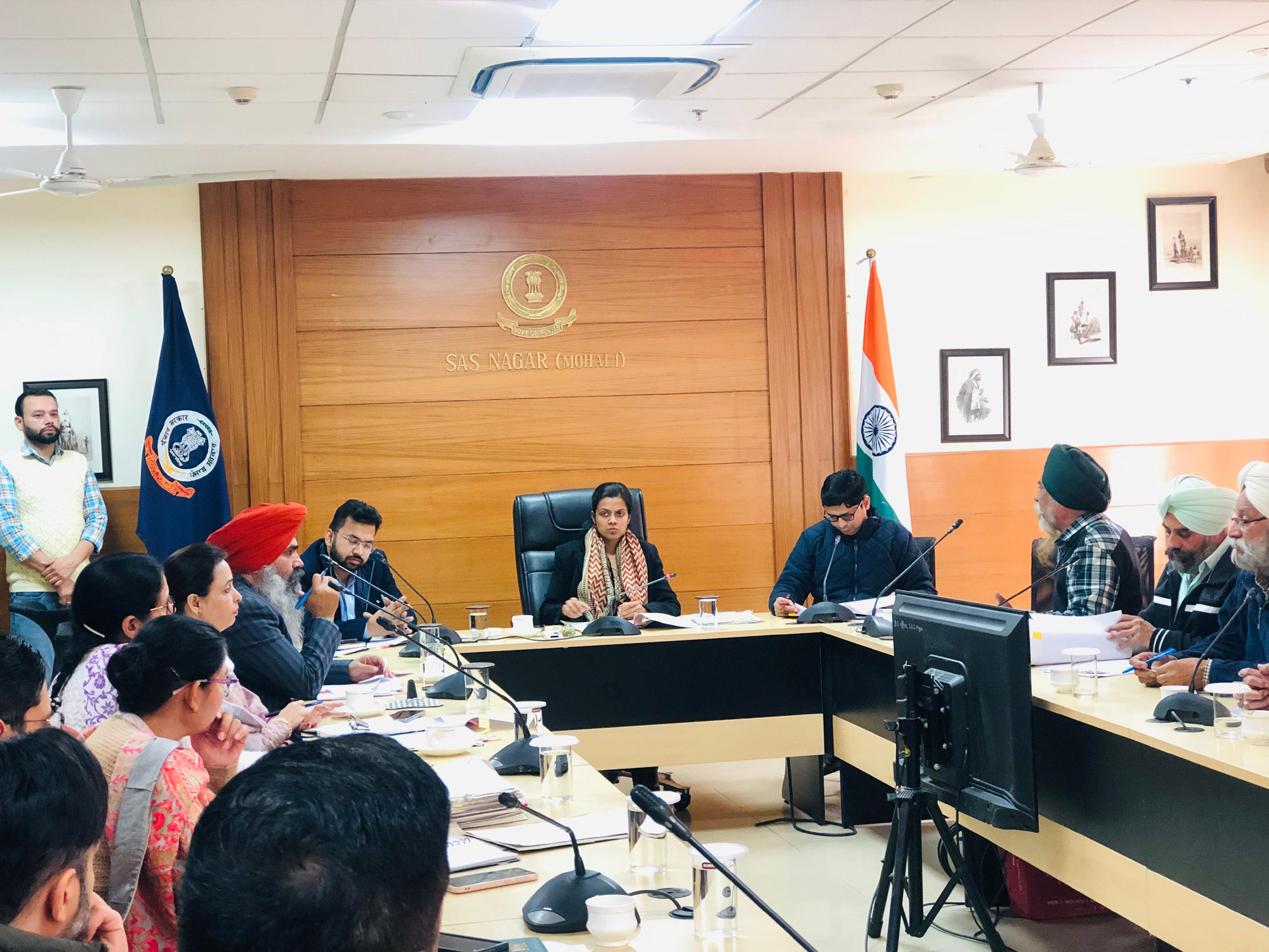 उपायुक्त ने 1984 के दंगा पीड़ित परिवारों की लंबित समस्याओं के संबंध में बैठक की